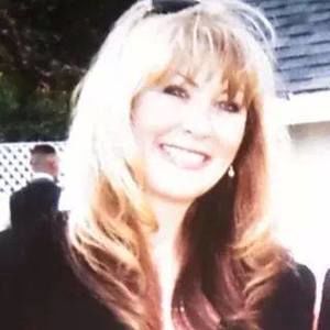 Meet your Posher, Carrie